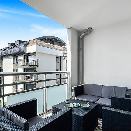אנמסה Homey Chloe - New - Parking Gratuit - Balcon Prive - Proche Geneve מראה חיצוני תמונה