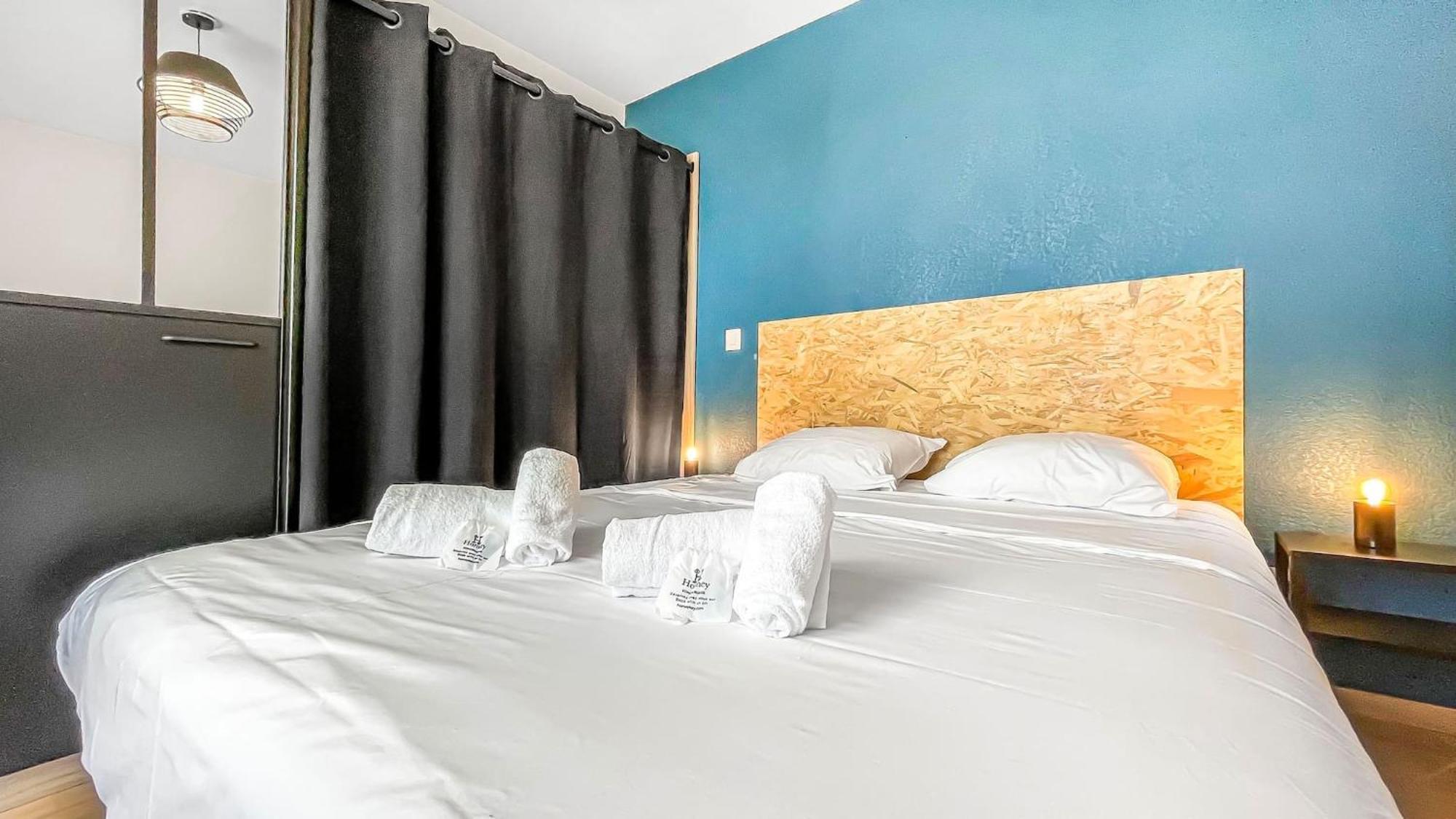 אנמסה Homey Chloe - New - Parking Gratuit - Balcon Prive - Proche Geneve מראה חיצוני תמונה
