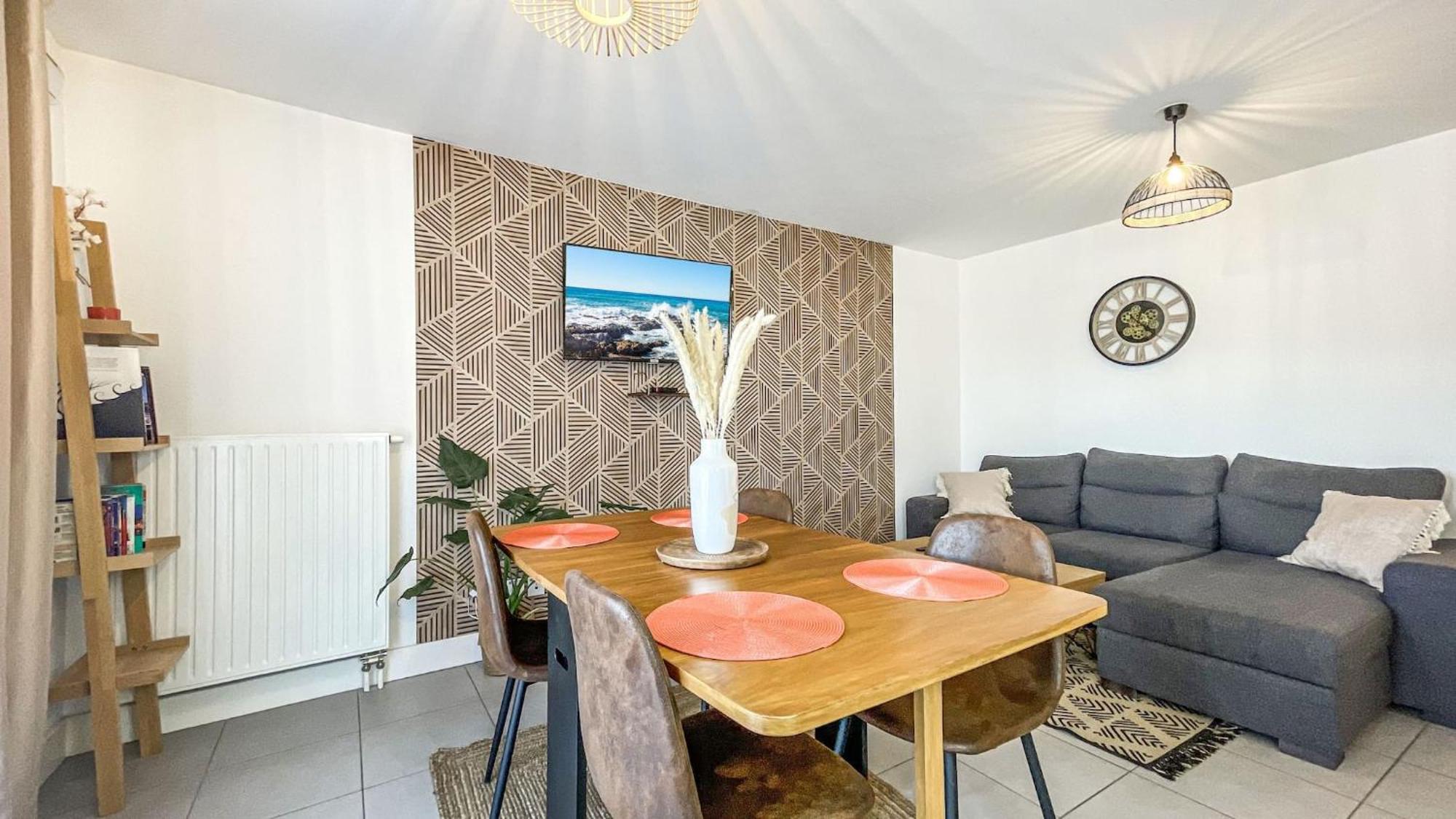 אנמסה Homey Chloe - New - Parking Gratuit - Balcon Prive - Proche Geneve מראה חיצוני תמונה